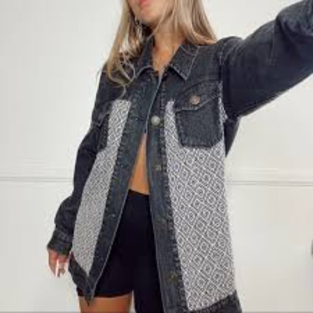 POL‎ Black Washed Denim Jacket Geometric Tapestry/Embroidered Sleeves Women's S - Picture 12 of 12